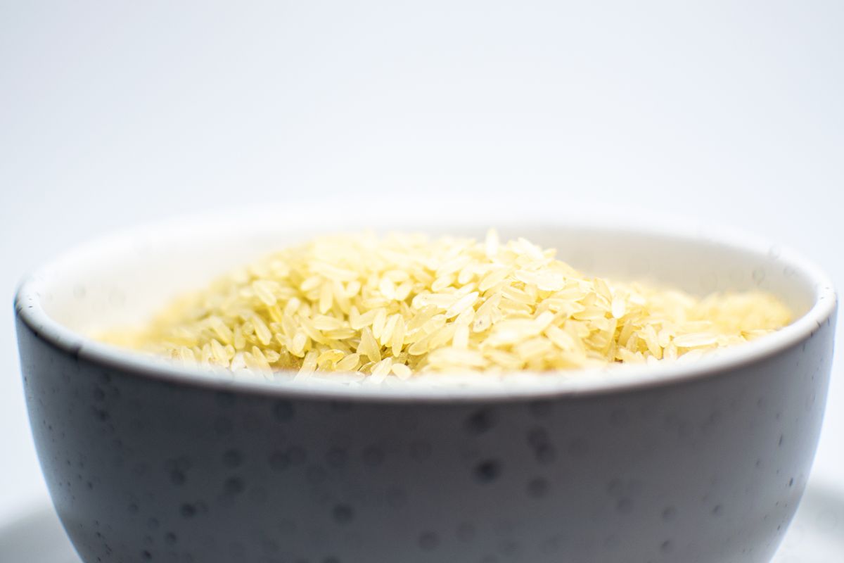Bowl of rice grains